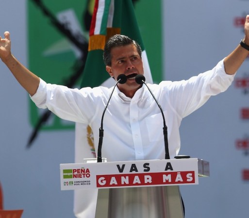 Enrique Peña Nieto realizó su último acto de campaña en el Estadio Azteca de la Ciudad de México.