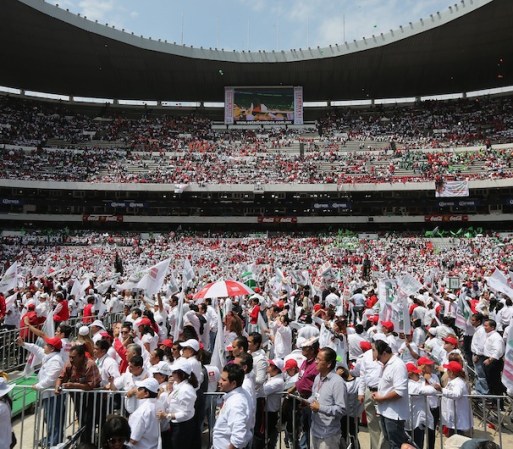 Enrique Peña Nieto realizó su último acto de campaña en el Estadio Azteca de la Ciudad de México.