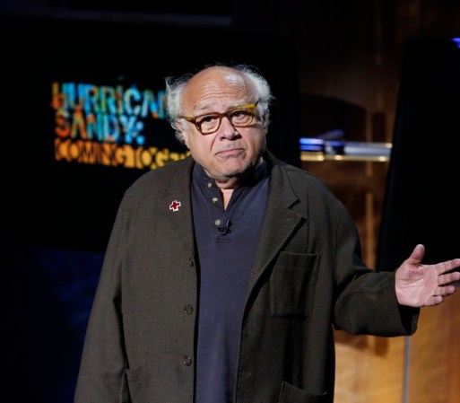 Danny DeVito fue otra de las estrellas que participó.