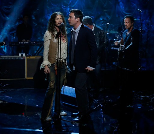 Steven Tyler, Jimmy Fallon, Bruce Springsteen y Billy Joel, juntos en uno de los números del concierto benéfico.