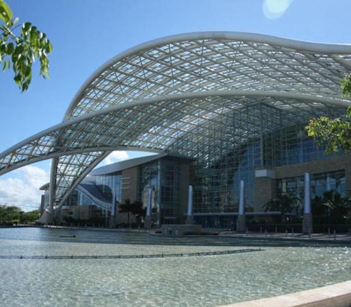 Centro de convenciones de Puerto Rico. Actualmente ha ganado más de 23 premios de arquitectura, a nivel local e internacional.