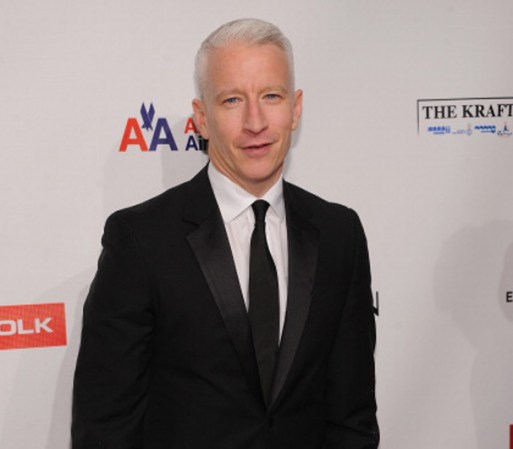 Otro que sale del clóset: Anderson Cooper. Finalmente en julio, Cooper se declaraba feliz y orgulloso homosexual.
