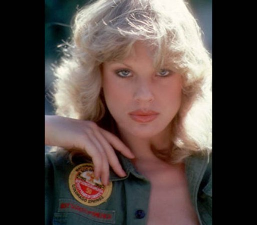 DOROTHY RUTH HOOGSTRATEN – 14 de agosto de 1980. Famosa por ser una conejita de Playboy, la modelo fue asesinada a los 20 años por su ex esposo y manager Paul Snider.