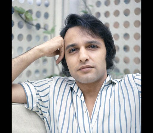 SALVATORE “SAL” MINEO – 12 de febrero de 1976. El conocido actor estadounidense murió asesinado a los 37 años de edad por un “móvil pasional”.