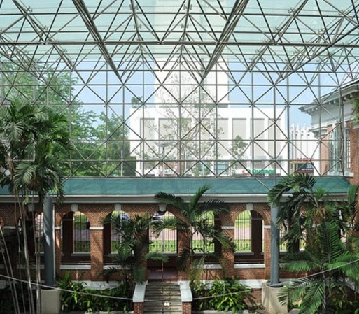 Museo de Arte Contemporáneo de Puerto Rico (MAC). Fundado por artistas y benefactores de la sociedad civil e incorporado como institución sin fines de lucro en octubre de 1984. Un lugar que los amantes del arte no se deben perder.