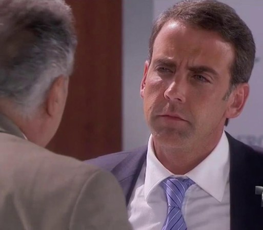 Vicente le pide a Humberto el contrato pre-nupcial y éste le dice que no lo rompió. Vicente le concientiza de la gravedad en caso de que muera su padre, ya que Amanda se quedaría con la herencia.