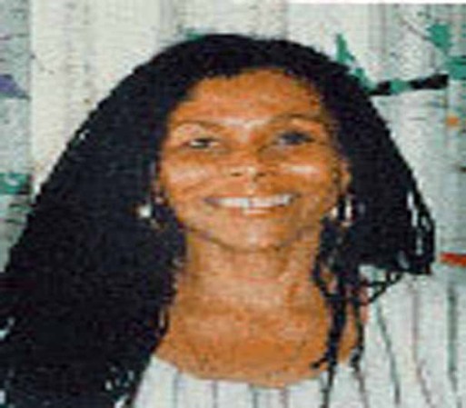La policía de Nueva Jersey busca a JoAnne Chesimar por los siguientes cargos: escapó de la cárcer-serving life plus 26 to 33 years for the murder of a New Jersey State Trooper.