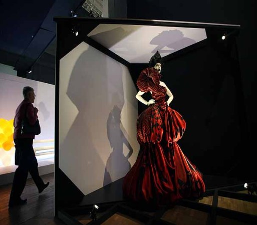 También este modelo del afamado diseñador británico Alexander McQueen.