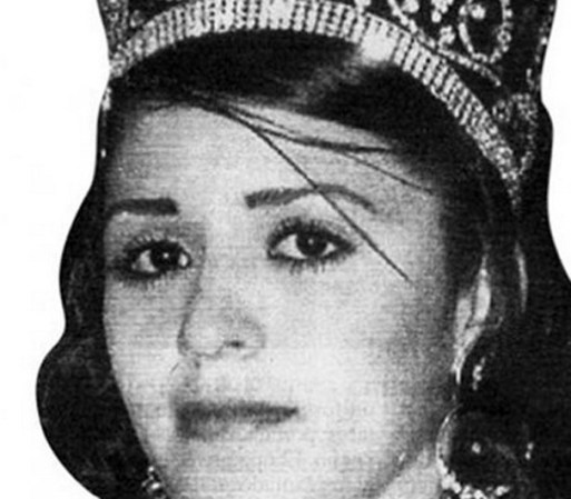 Autoridades dijeron que Guzmán se encontraba junto a la joven Emma Coronel, la tercera esposa del capo.
