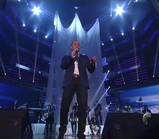 Victor Manuelle puso a bailar a todo el público asistente.