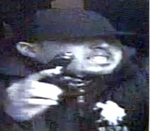 Estos malhechores han cometido crímenes de robo, asalto, violación, entre otros, y siguen sueltos. Si los has visto llama al 1-800-577-TIPS.