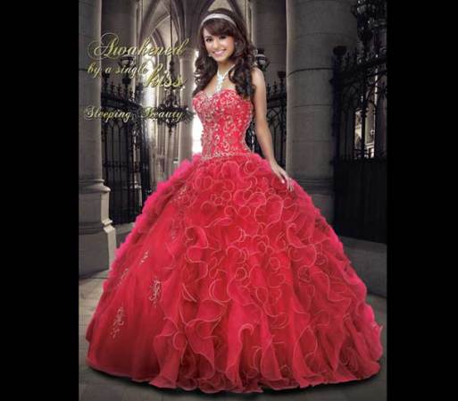 La principal demanda para estas celebraciones es precisamente el vestido.