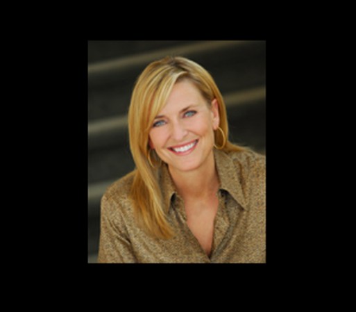 Charlene Wells Hawkes, ex Miss America, apoyó a Mitt Romney recordando el buen trabajo que había hecho el candidato cuando fueron las olimpiadas en Utah.