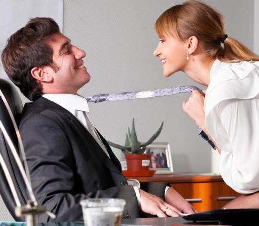 "Quería conseguir un favor". ¿De tu jefe? ¿De un conocido? ¿De un desconocido? Poco importa. Todos aseguran que jamás harían semejante cosa, pero lo cierto es que muchos lo hacen con frecuencia.