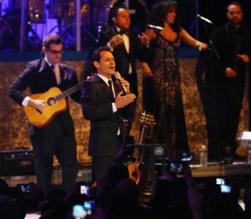 Marc Anthony Marc Anthony también llenó de romanticismo y talento el escenario principal.