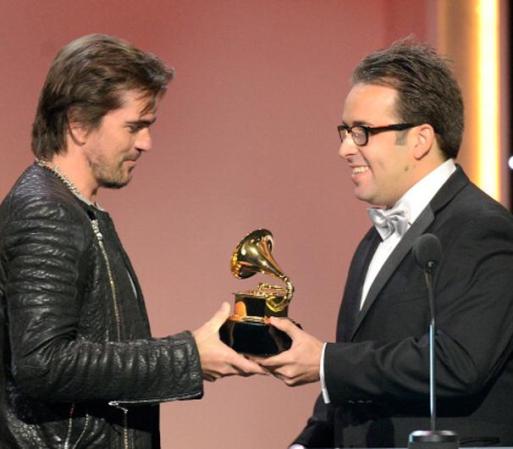 Juanes fue uno de los grandes ganadores de la noche al llevarse el premio a Best Latin Pop Album.