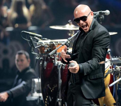Pitbull (Armando Pérez) está entre los nominados con Mejor Canción Urbana por "Crazy People."