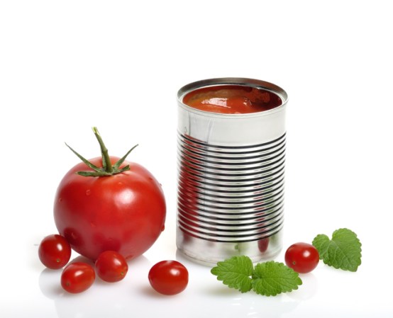 Sopas en lata. Las sopas que vienen en lata no son una buena idea, porque suman una gran cantidad de sodio, bomba para la presión arterial. Una lata puede tener hasta 900 mg de sodio.