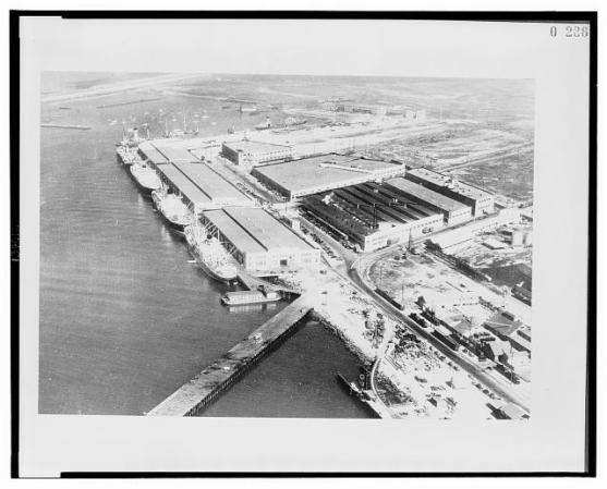 Puerto de Oakland.