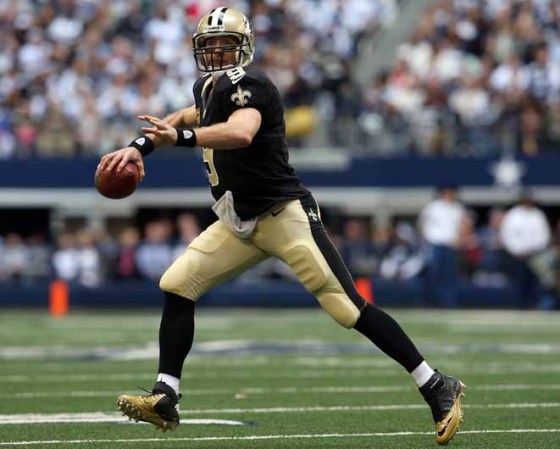 7 DE OCTUBRE: El quarterback Drew Brees logró un pase de 40 yardas para touchdown, con lo cual logró batir una de las más preciadas marcas en la NFL.