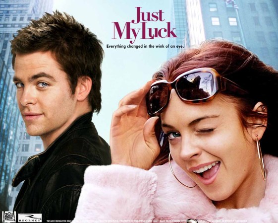 (2006) La comedia romántica "Just my luck" protagonizada por Lohan y Chris Pine.