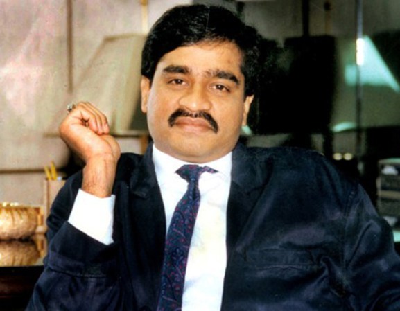 Dawood Ibrahim es un jefe del hampa en India que está prófugo desde 1993. Se cree que reside en los Emiratos Arabes Unidos.