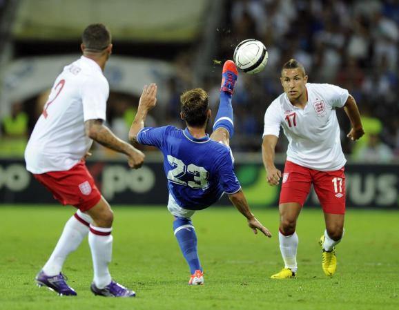 Antonio Nocerino #23 en una bonita jugada.