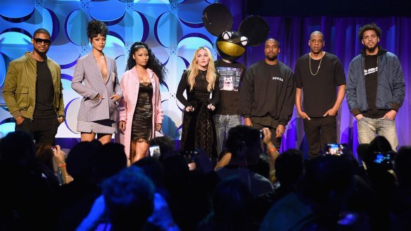 Madonna, Rihanna, Beyoncé, Daft Punk, Alicia Keys, dos miembros de Arcade Fire, Jack White, Kanye West, Nicky Minaj y Usher, entre otros, firmaron el manifiesto inicial de esta propuesta y, por videoconferencia, Chris Martin y Calvin Harris siguieron el momento histórico.