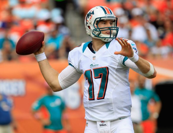 Los Miami Dolphins impusieron su potencia ante los Rams de Saint Louis, con una victoria 17-14.