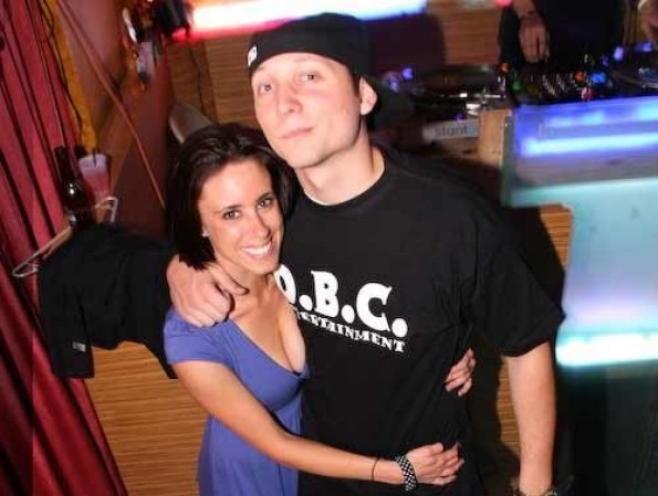 Fotos tomadas de la página que Casey Anthony mantenía en photobucket.com antes de ser juzgada y exonerada por la muerte de su hija Caley Anthony y que fueron consideradas como posible evidencia por la fiscalía.