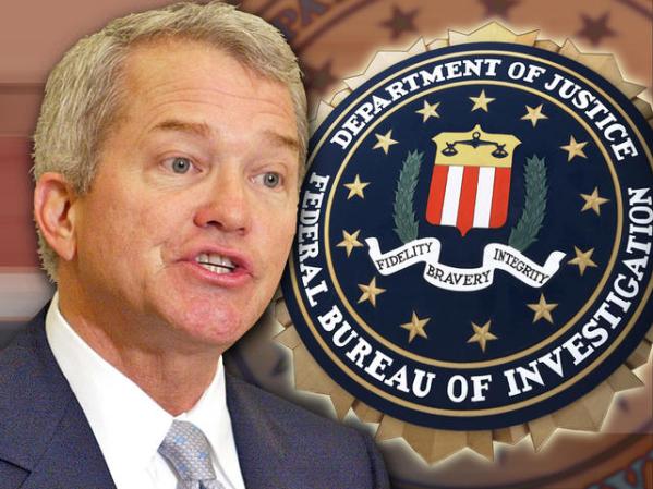 El representante federal por Florida Mark Foley tuvo que renunciar (2006) tras verse acusado de enviar mensajes electrónicos de alto contenido erótico a un menor que trabajaba como interno del Congreso.