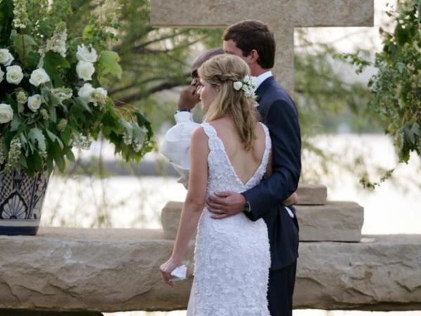 Sábado 11 de mayo de 2008: Se casó la hija del presidente George W. Bush, Jenna Bush, con Henry Hager.