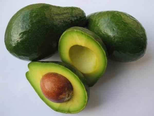 Los aguacates han sido asociados con la sexualidad por la forma como cuelgan en los árboles así como su textura.