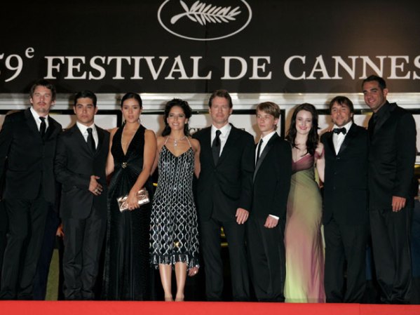Los representantes de la película mexicana en Cannes. Orgullosos de su trabajo.