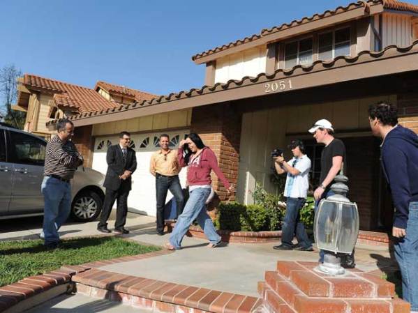 Pero de una manera u otra ha reunido el monto necesario para comprra la vivienda.