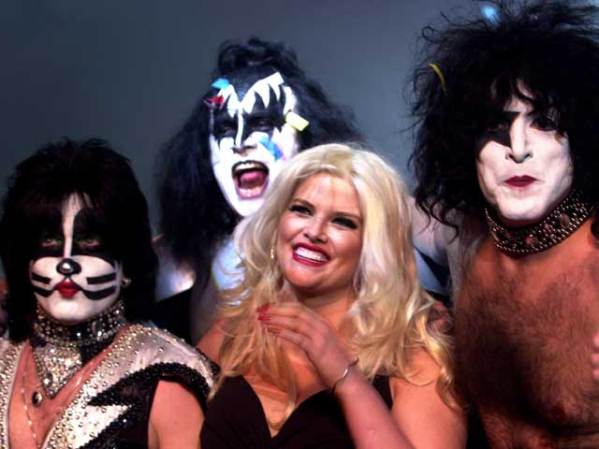 Febrero del 2002, con la banda musical Kiss.