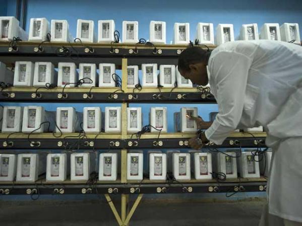 22 DE OCTUBRE, 2008: Fábrica de electrónica Che Guevara, en Pinar del Río.