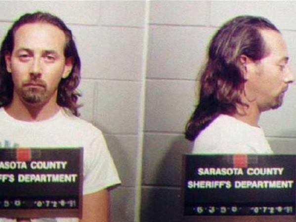 Paul Reubens, mejor conocido como Pee Wee Herman, fue detenido al ser sorprendido masturbándose en un cine en 1991.
