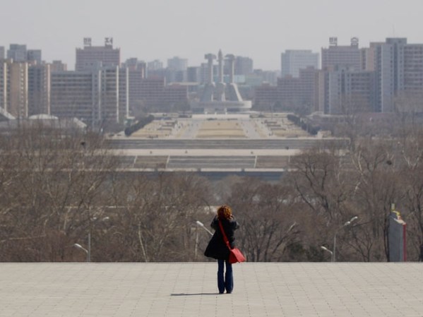 La ideología Juche, que consiste en no depender de los demás, es la oficial del gobierno.