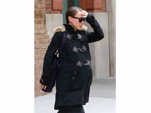La actriz Natalie Portman por las calles de Nueva York.