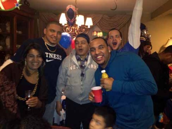 Residentes de Nueva Jersey se reunieron para celebrar la llegada de los Giants de Nueva York.