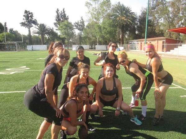 En los entrenamientos hay gran compañerismo. Las chicas entrenan con mucho profesionalismo.
