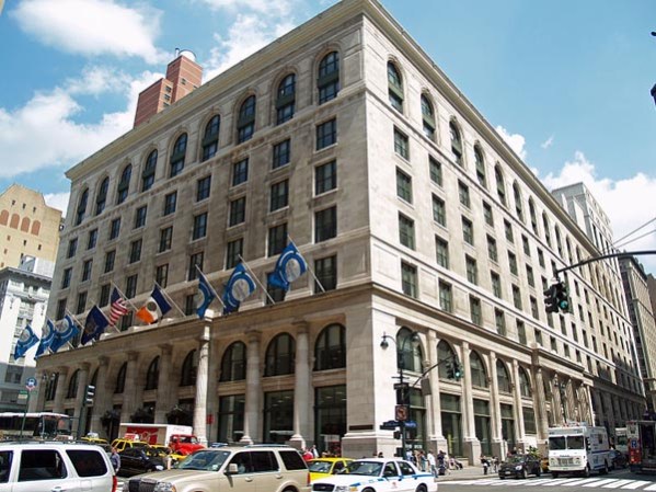 Hamilton Heights: es un barrio de la Ciudad de Nueva York en el borough de Manhattan. Esta parte de Nueva York es hogar de City College of New York (CCNY), Dance Theatre of Harlem, The Harlem School of the Arts y Aaron Davis Hall.