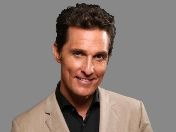 A sus 45, Matthew McConaughey vive un gran momento: ha sumado premios, es reconocido como un actor que va más allá de su físico, pese a que funge como imagen de prestigiosas marcas. Nació el 4 de noviembre 4 de 1969.