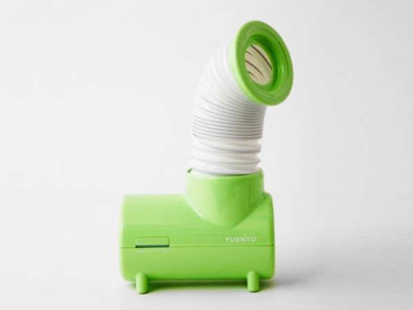 Mini Elefan Desktop Fan. ¿Te pasas todo el día en el escritorio mirando la computadora? Este pequeño ventilador te mantendrá fresca y limpia. Conéctalo a un puerto USB y ¡listo! Disponible en thefutureperfect.com.