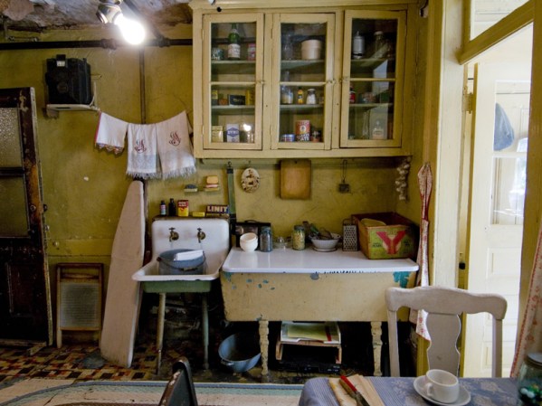 El “Lower East Side Tenement Museum” es un lugar imperdible; el edificio de apartamentos convertido en museo recrea la vida de los inmigrantes de los siglos XIX Y XX. Algo así solo puede estar en Nueva York.