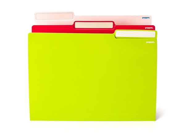 Este organizador colorido puede hacer menos aburrida la disposición de documentos. Encuéntralo en poppin.com,