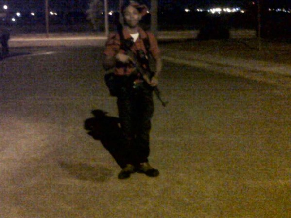 Fotos de presuntos sicarios del narcotrafico en Nuevo Laredo, Tamaulipas, México, difundidas por la página web Blog del Narco.