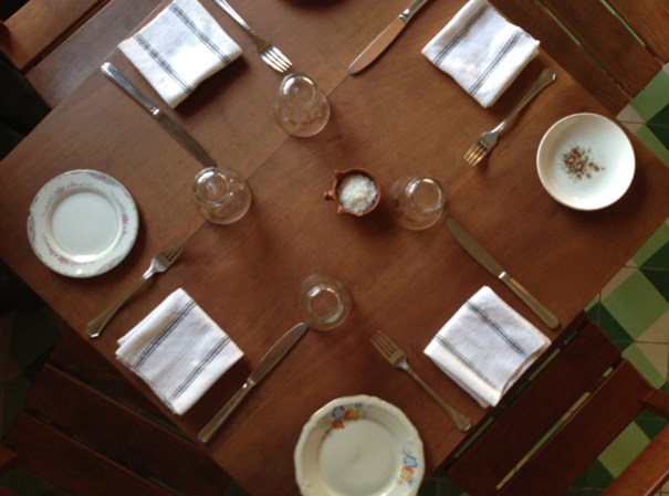En el estaurante Máximo Bistrot se siente la pasión por la gastronomía local hecha con deliciosos y frescos productos de mercados tradicionales.Tonalá No. 133 esquina Zacatecas, Ciudad de México. Promedio $40 por persona.