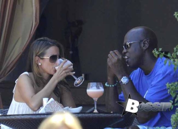 Ivette Prieto, la ex modelo cubana, ahora esposa de Michael Jordan, captada en cámara almorzando junto al ex basquetbolista de la NBA.